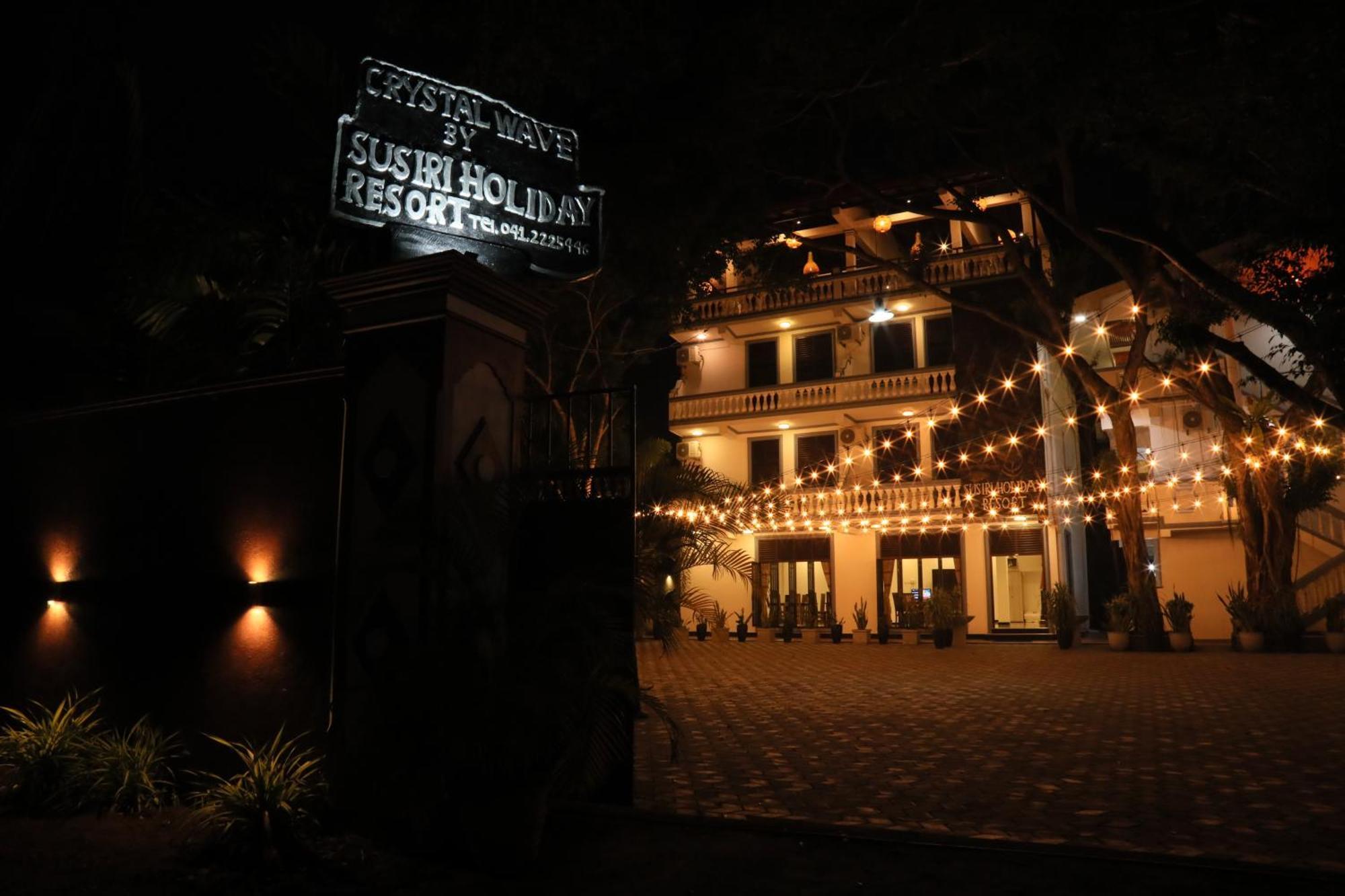 Crystal Wave Holiday Resort Polhena 马特勒 外观 照片