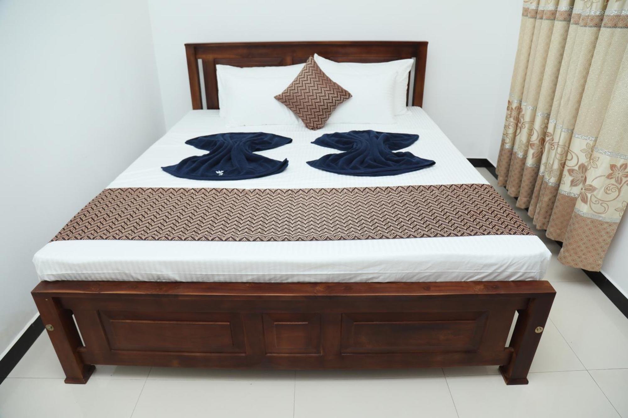 Crystal Wave Holiday Resort Polhena 马特勒 外观 照片